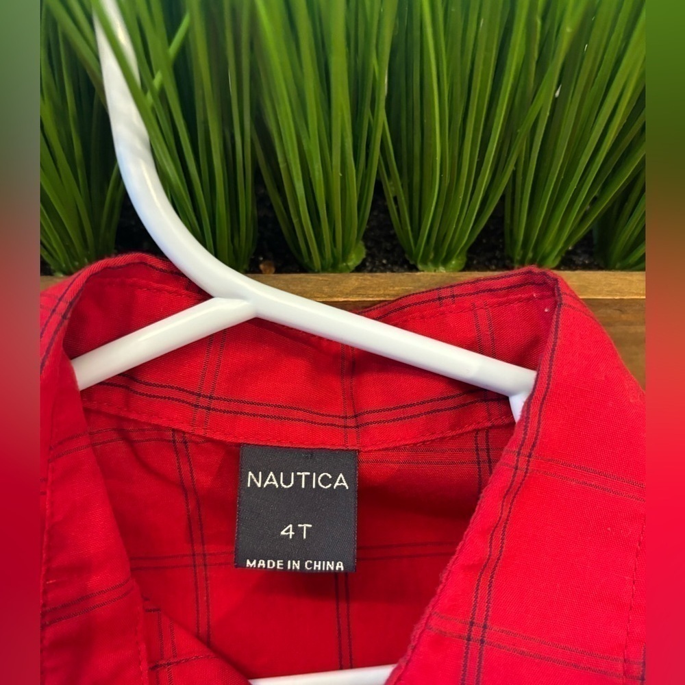 Nautica Boys 4T Red Plaid Button Down NWOT - Picture 5 of 7